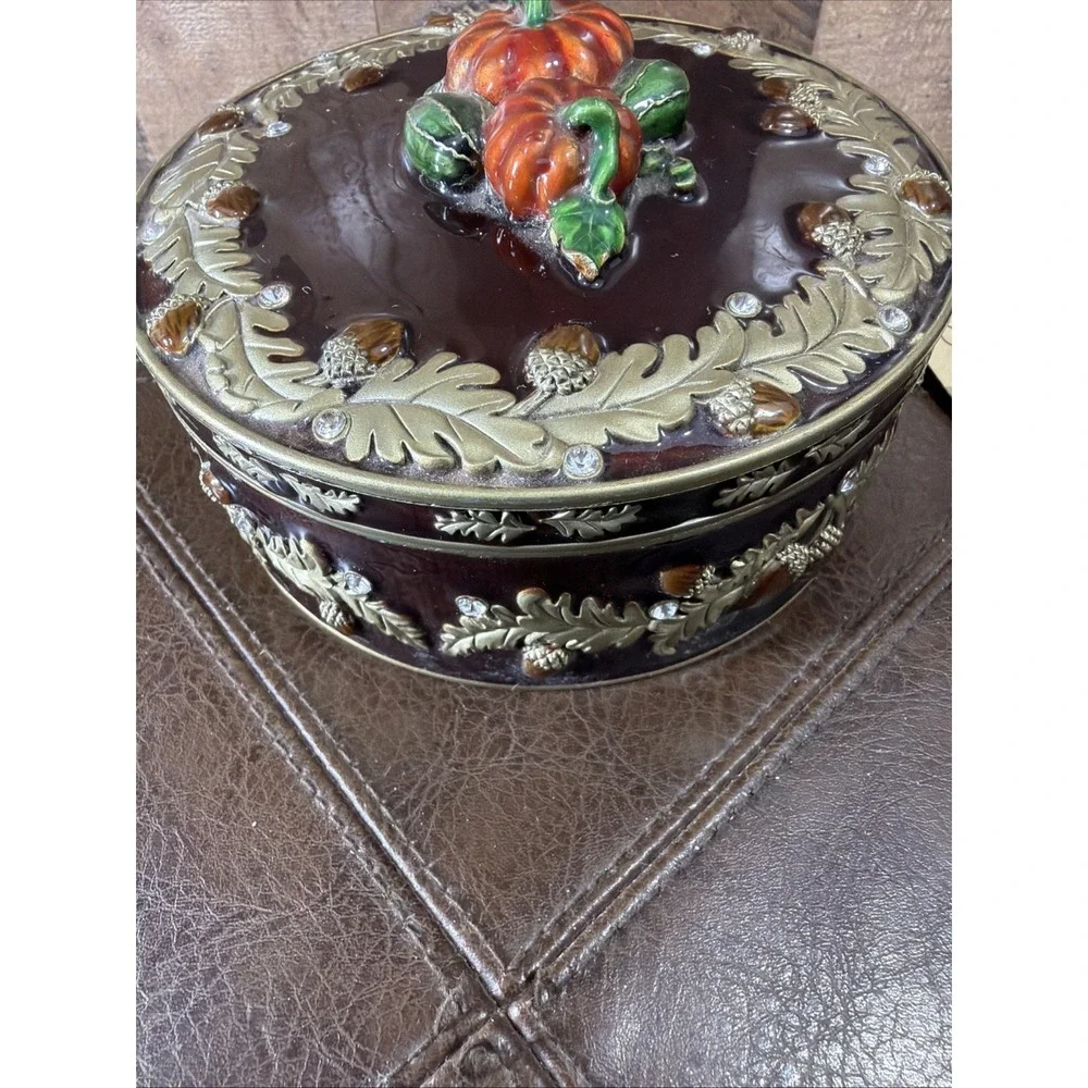 Vtg Olivia & Gracie Enamel Pumpkin Trinket Box Autumn Acorn Crystals Mirror Hing